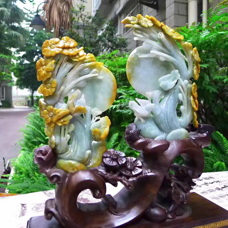 翡翠A货老坑水润特色黄翡花好月圆，喜上眉梢摆件  约裸石尺寸：178/100/20*180/115/30 连底坐：305/280/90mm重1.02公斤zz