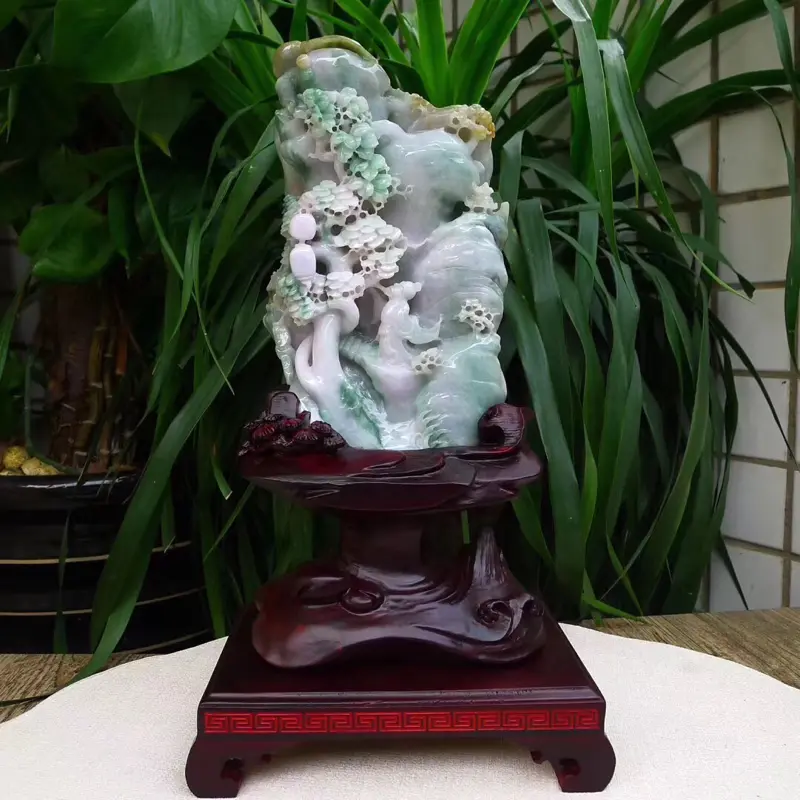 【厂家直销 缅甸天然A货三彩翡翠山子翡翠摆件山水精雕高档翡翠摆件 【商品尺寸】连底座宽:18cm 厚:12cm 高:34cm【翡翠尺寸】宽:12.5cm 厚:7cm 高:21cm【翡翠重量】1.88kg搭配精美高档檀木底座】图4