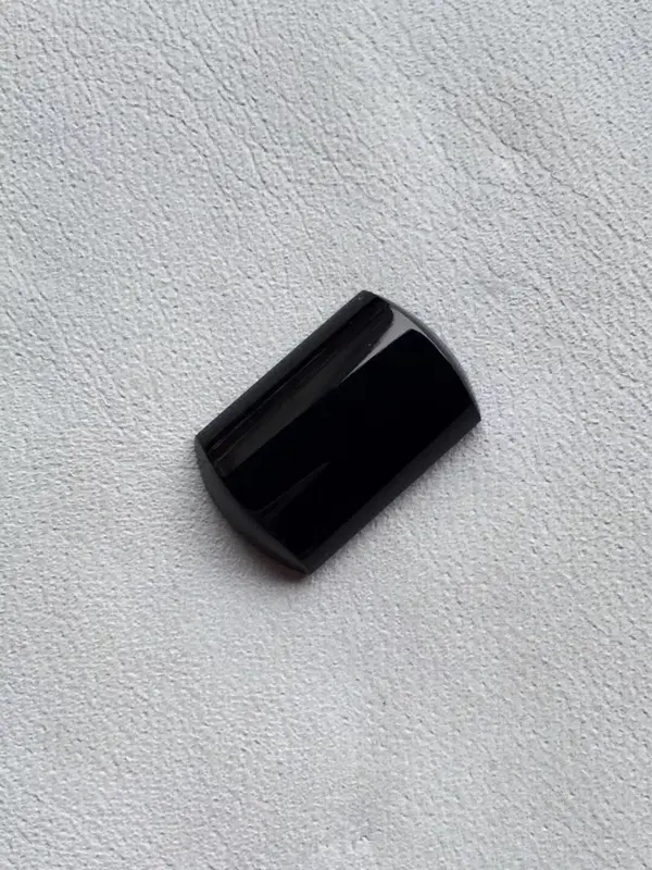 【墨翠【精品-马鞍】完美无裂纹,细腻干净,黑度极黑,性价比高,雕工精湛,打灯透绿】图4