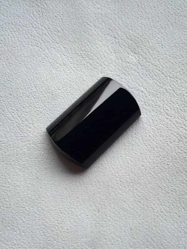 【墨翠【精品-马鞍】完美无裂纹,细腻干净,黑度极黑,性价比高,雕工精湛,打灯透绿】图4