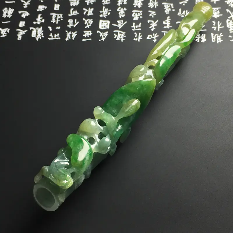 【❤️【糯化种黄加绿精美烟嘴】尺寸122-19-14毫米 玉质水润 色泽艳丽 雕工精致】图6