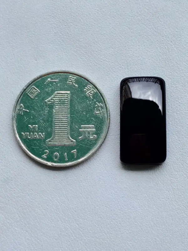 【墨翠【精品-马鞍】完美无裂纹,细腻干净,黑度极黑,性价比高,雕工精湛,打灯透绿】图2
