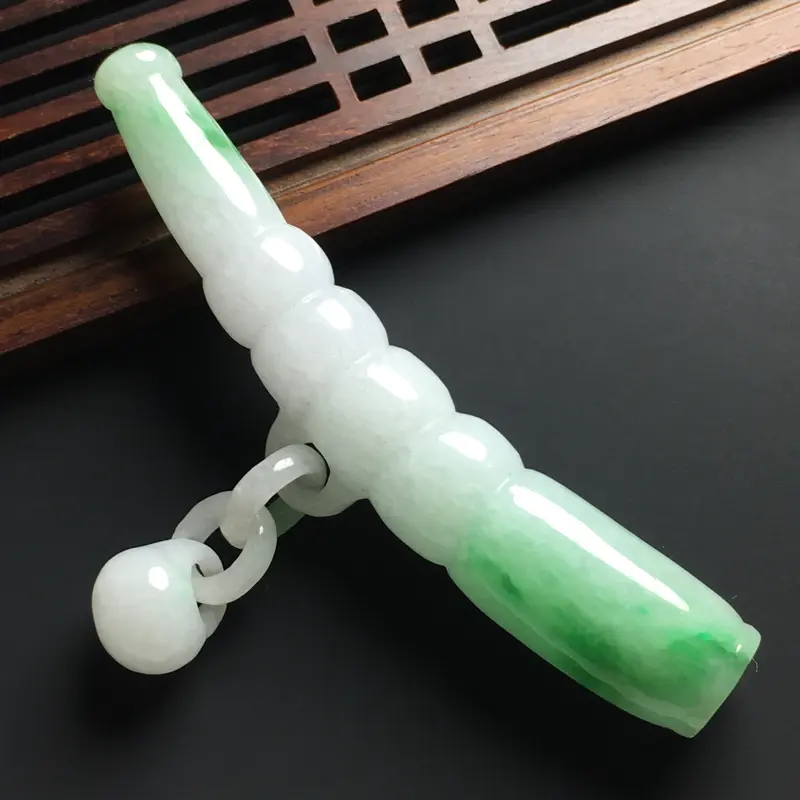 【❤️【细糯种带色烟嘴】尺寸80-13-13毫米 玉质水润 色泽亮丽 款式精美】图1