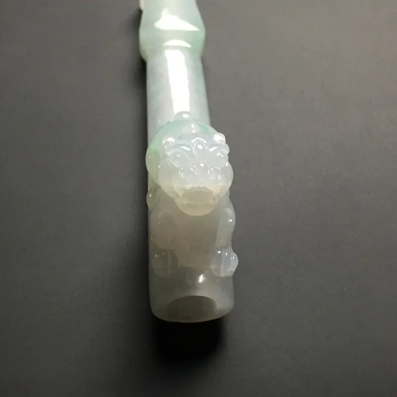 【冰糯种飘翠招财貔貅烟嘴 尺寸78-13-28.5毫米 水润通透 玉质细腻】图3
