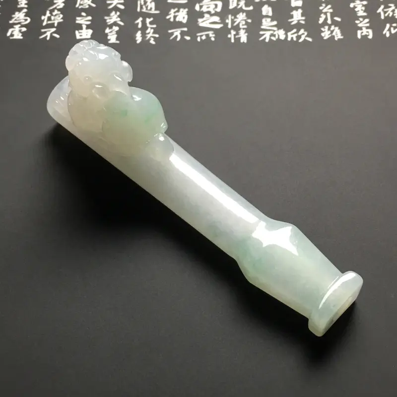 【冰糯种飘翠招财貔貅烟嘴 尺寸78-13-28.5毫米 水润通透 玉质细腻】图1
