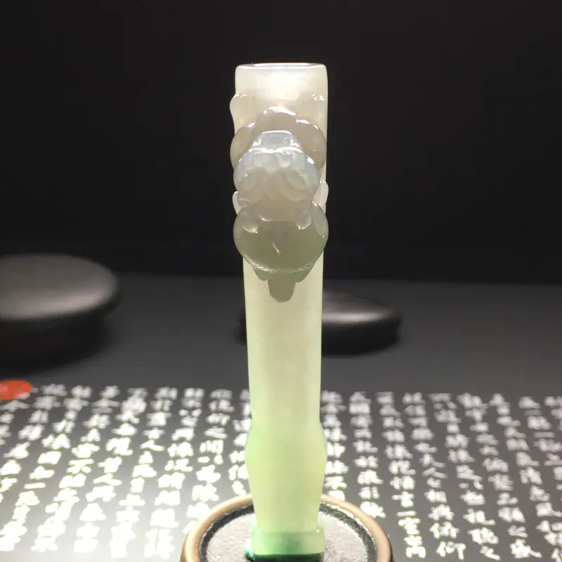 【冰糯种飘翠招财貔貅烟嘴 尺寸78-13-28.5毫米 水润通透 玉质细腻】图8