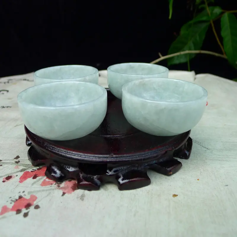 【翡翠浅绿水润厚装大气上档次大茶杯,酒杯,四件套 可以使用。单杯尺寸直径55*高度28,杯厚约3.8mm】图8