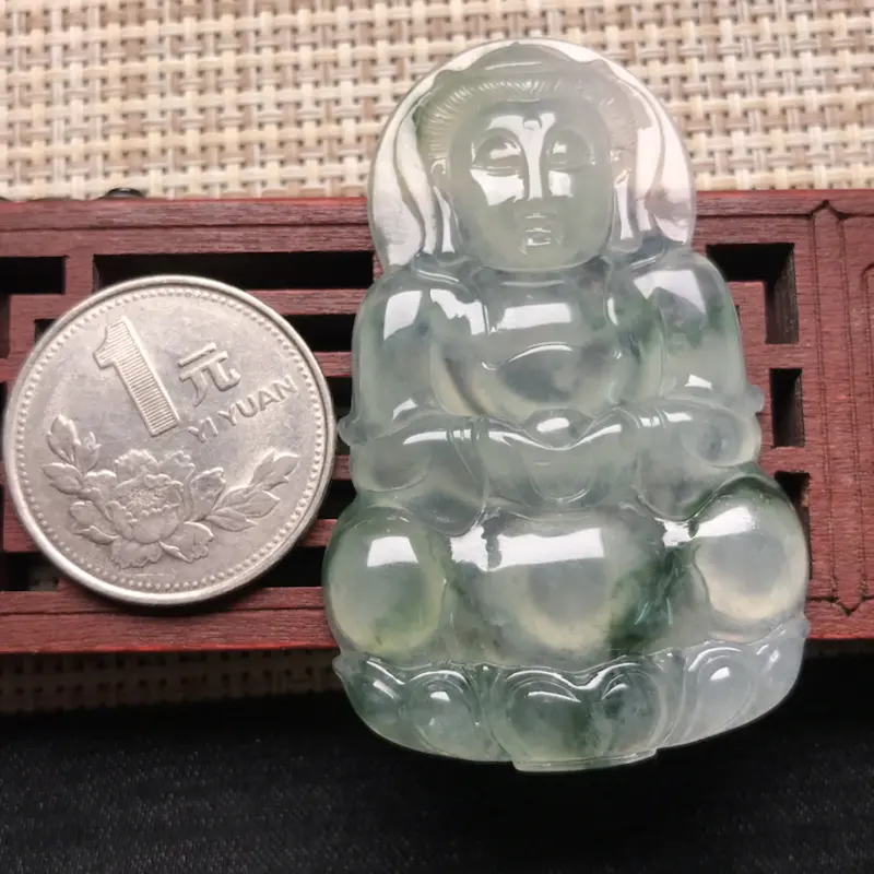 【冰飘花观音 种老水足 水润冰透 佩戴大气 时尚】图7