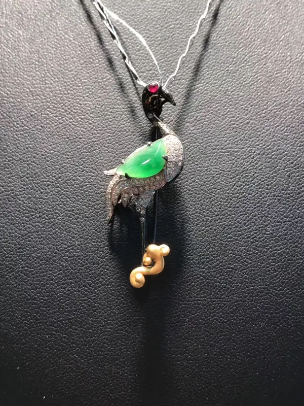 【仙鹤吊坠胸针两用,重金足反鸽血红宝石,起光水灵灵强烈胶感,裸石41.5:25:3mm 整体60.1:29.1:9.5mm,细棉纹不影响,实物更加美。(请先咨询再下单)】图8