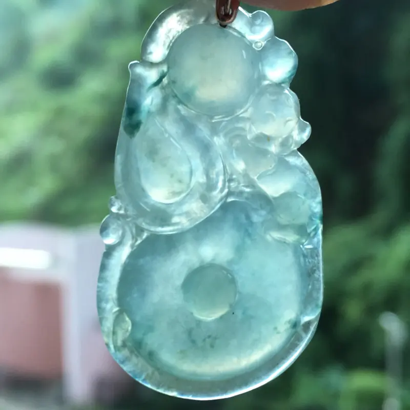 【推荐👍👍【冰飘蓝花猴抱葫芦】葫芦兽即福禄寿,寓意极好,精雕,水润冰透,种水很好,起强光起胶感,飘难得的正蓝花,品相佳,值得拥有,配银扣】图11