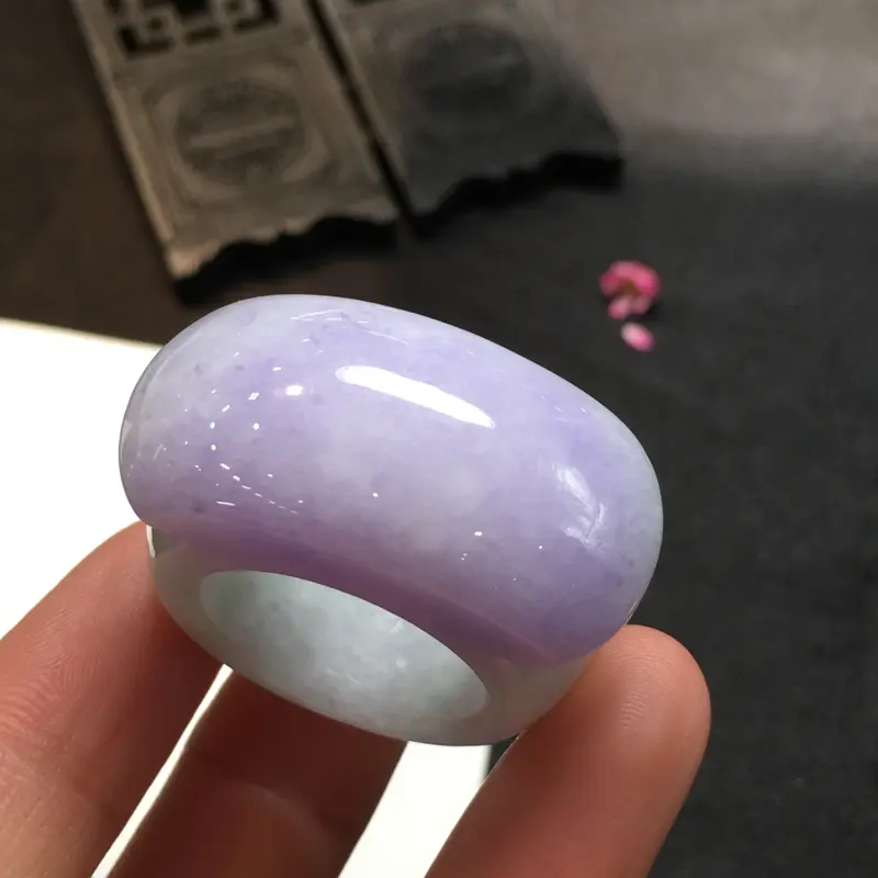 【紫罗兰板指,完美,底庄细腻,性价比高,推荐,尺寸20*34.3*18*9.3mm,重量29.53g,圈口22#】图3