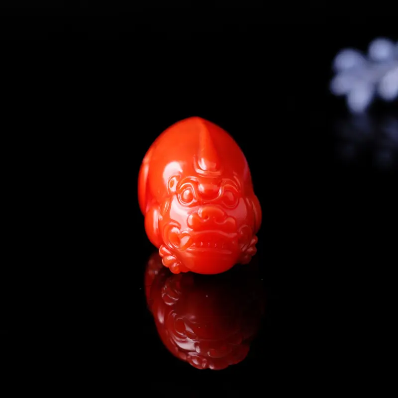 【南红柿子红【貔貅】挂件。玉质细糯,色泽红润浓郁,立体圆雕,线条张力十足,貔貅身躯圆润,双目圆睁,阔嘴宽鼻,神态威猛有生气,貔貅寓意驱除邪祟,兴旺财源,可做辟邪旺财之随身携物。】图1
