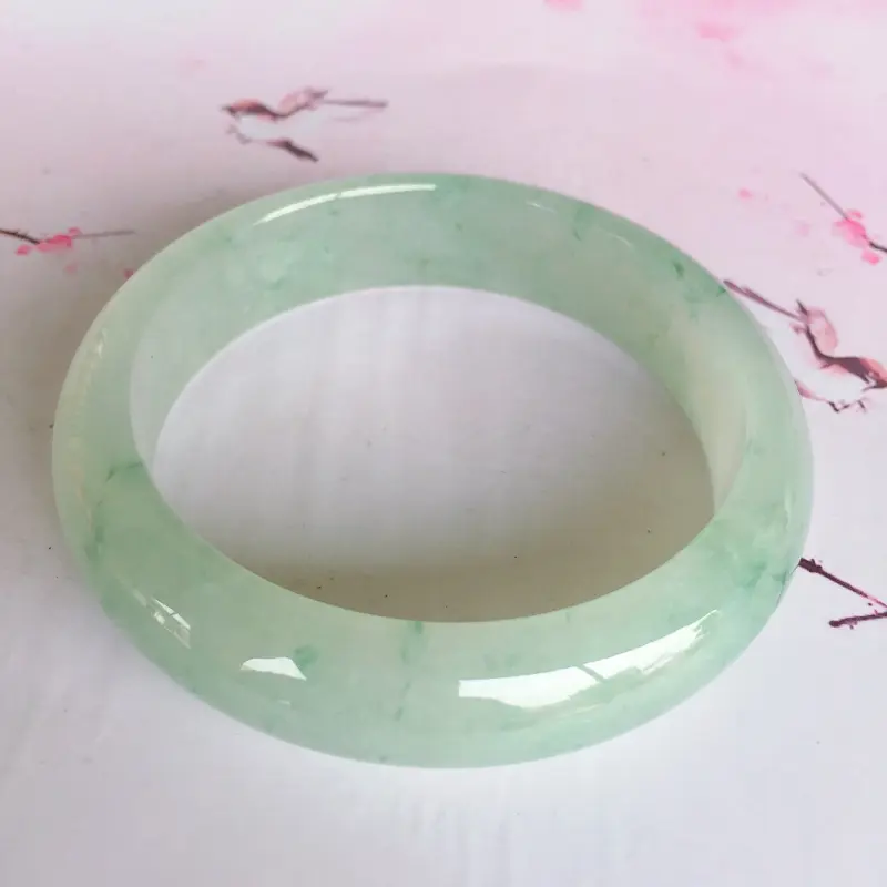 【正圈56.4mm,冰糯种飘花正圈手镯,底子细腻温润,花色飘飘絮絮的,上手效果好】图4