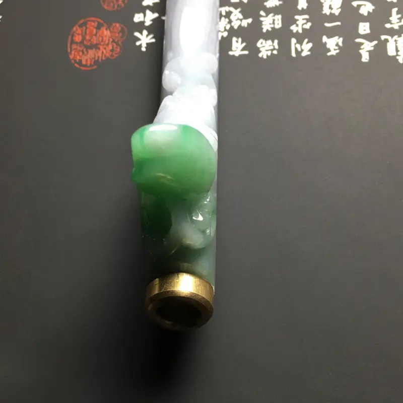 【细豆种带色精美烟嘴 尺寸123-45-13毫米 玉质细腻 款式独特】图3