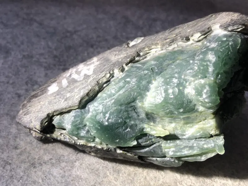 【👉 【名称】0.25kg莫湾基开窗料
【重量】0.25kg
【尺寸】90-45-40mm
【产地】缅甸新货翡翠原石
【描述】新货来袭!《免费切,免费盖手镯》莫湾基开窗冰种,大面积开窗肉质细腻起胶,灯下水长冰透质感,有底色,喜欢的老板速来抢购H796】图4
