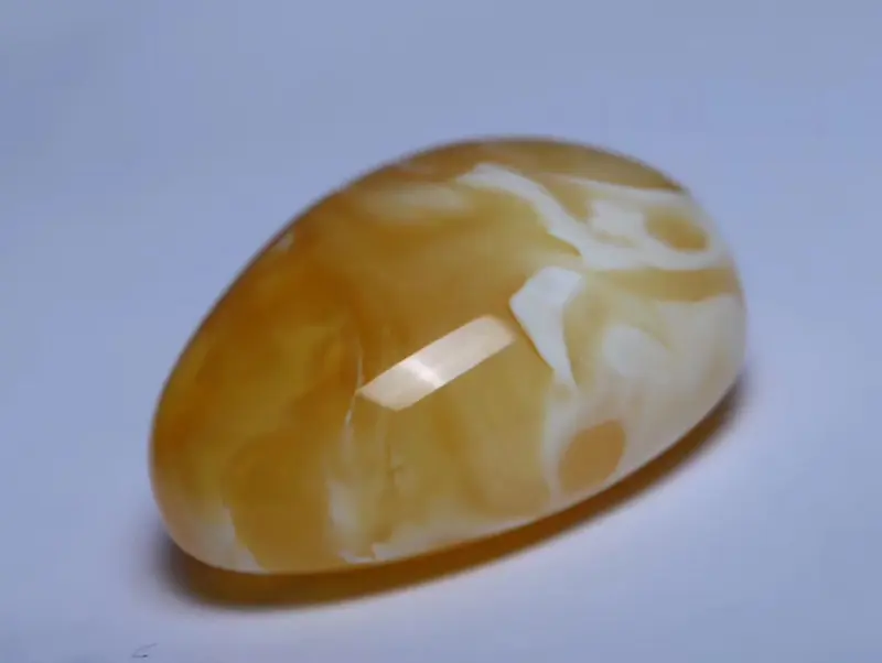 【纯天然原矿高品质鸡油黄瓷白妖孽意境白花水滴
非常漂亮,蜡质浓郁,密度饱满,全品无杂无裂,花纹妖孽漂亮,唯美至极,色泽油润富有光泽,内部飘有白花纹路,非常有意境,金黄色显示出蜜蜡华贵大气,色调浓烈却纯粹,温润如故般的舒服。戴起来古典静雅!这么大的尺寸全品无瑕疵,错过无。
尺寸30.5*24*14.5mm裸重24.4克##】图4