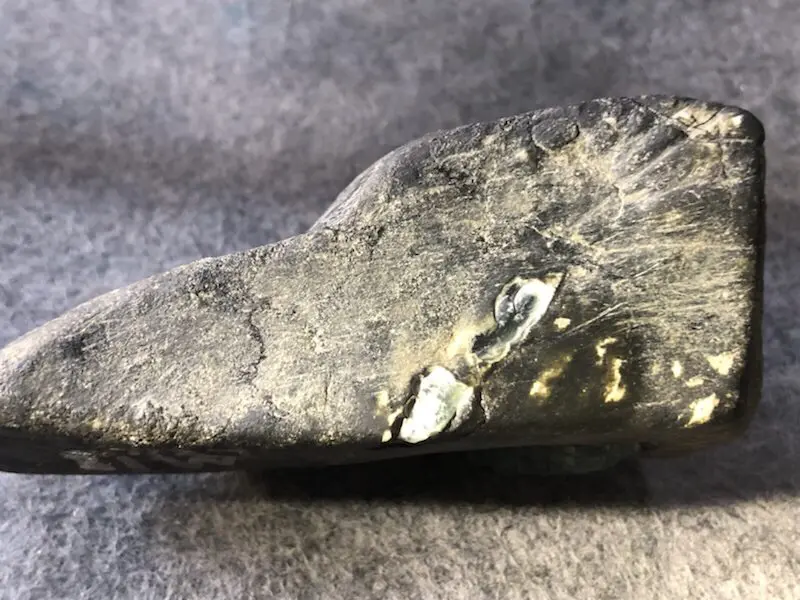 【👉 【名称】0.25kg莫湾基开窗料
【重量】0.25kg
【尺寸】90-45-40mm
【产地】缅甸新货翡翠原石
【描述】新货来袭!《免费切,免费盖手镯》莫湾基开窗冰种,大面积开窗肉质细腻起胶,灯下水长冰透质感,有底色,喜欢的老板速来抢购H796】图8