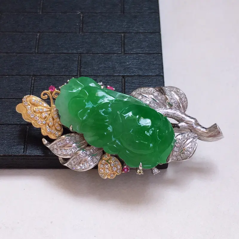 【满绿花开富贵胸針/挂件(18k金伴钻)连扣长:47.2*23.7*13.1mm 戒面:27.6*13.6mm 重量:11.28g】图2