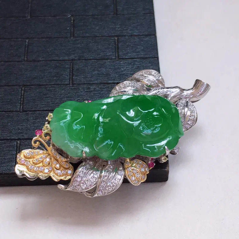 【满绿花开富贵胸針/挂件(18k金伴钻)连扣长:47.2*23.7*13.1mm 戒面:27.6*13.6mm 重量:11.28g】图4