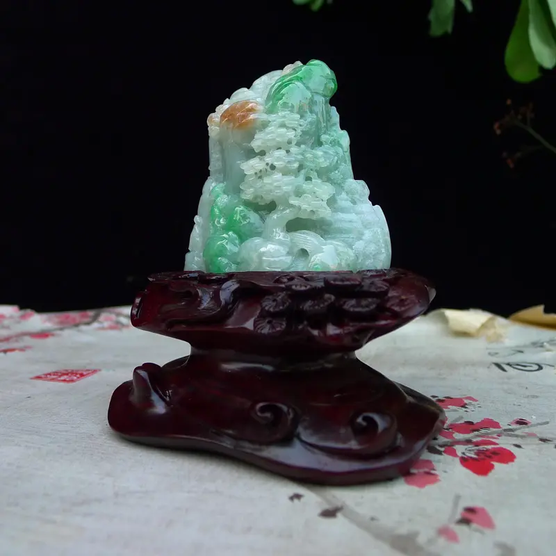 【翡翠水润三彩俏色旭日东升小摆件
裸石尺寸75*65*30mm 连底座120*100*65mm】图7