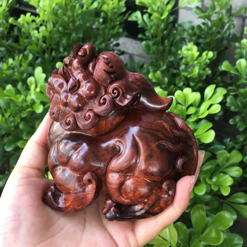 【海南黄花梨油梨 望天吼摆件 纹理清晰细腻 材质做工非常不错 整体造型非常独特 十分霸气 值得收藏 长103mm 宽76mm 高109mm重353.2克】图4