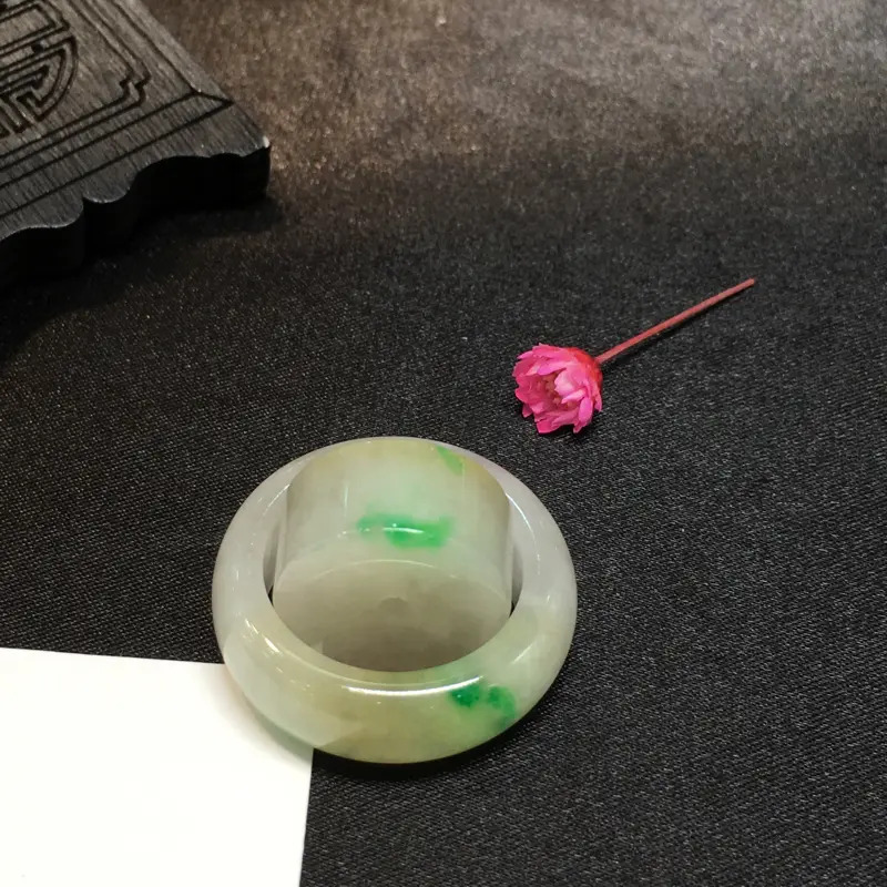 【戒圈套装,底庄细腻,有微纹可忽略,性价比高,推荐,尺寸26.6*8.7mm,重量12.38g,圈口17#】图2