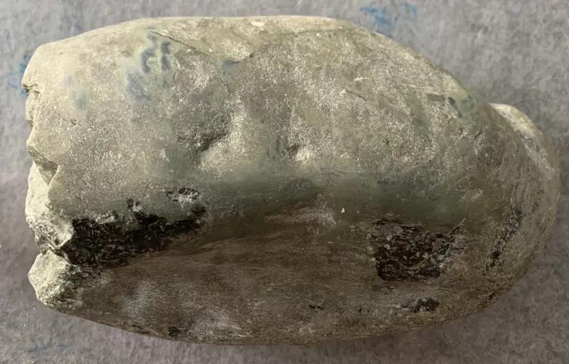 【👉 【名称】5公斤南齐敞口脱沙料
【重量】5公斤
【尺寸】230-150-100MM
【产地】缅甸新货翡翠原石
【描述】新货来袭!《免费切,免费盖手镯,免费开窗》南齐敞口全赌料,皮壳紧致细腻,脱沙种老发黑,肉细水足,带底色,喜欢的老板来秒!HQS】图11