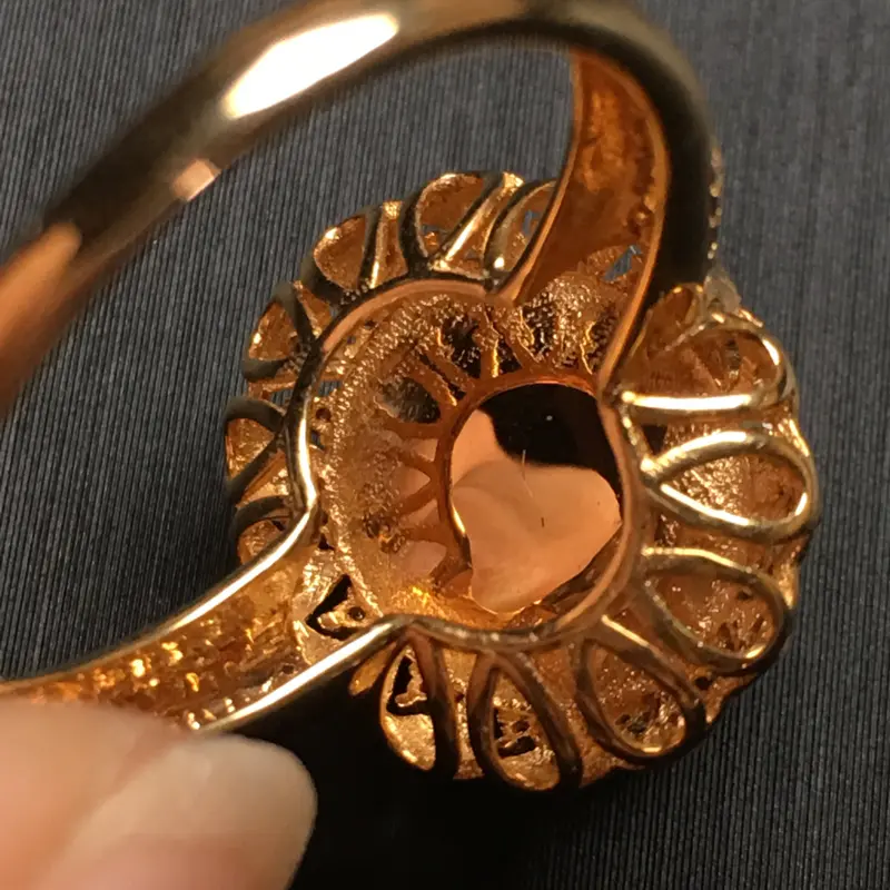 【翡翠A货,红翡蛋面戒指,18k金伴钻镶嵌,完美,种水超好,性价比高。整体尺寸:14.7*13.2*9.8】图4