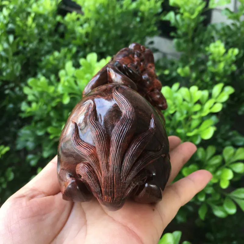 【海南黄花梨油梨 貔貅摆件 花纹绚丽 水波纹 底色干净 纯手工制作而成 雕工精细 整体雕工十分生动逼真 收藏送礼佳品 长123mm 宽59mm 高77 重237.4克###】图5