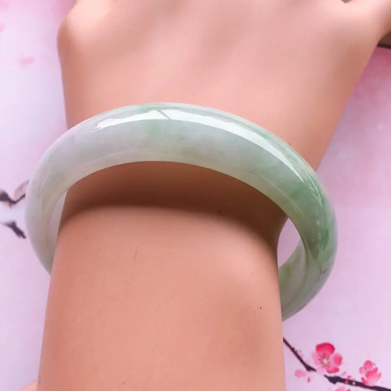 【正圈57.4mm,糯种飘花正圈手镯,底子细腻,色泽清新淡雅】图9