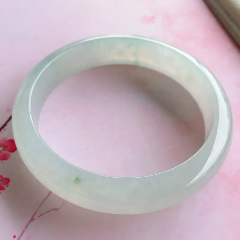 【正圈59.5mm,糯化种飘花正圈手镯,玉质细腻温润,飘花清新清爽,上手好看】图2