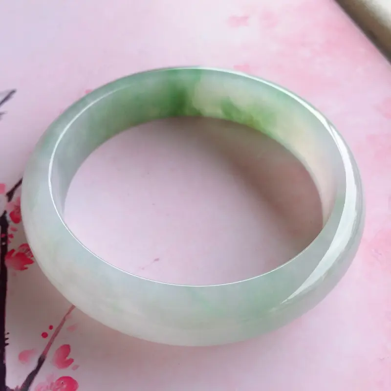 【正圈57.4mm,糯种飘花正圈手镯,底子细腻,色泽清新淡雅】图4
