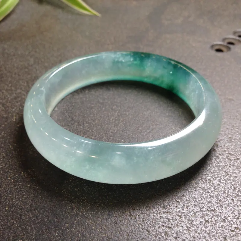 【19100907#正圈尺寸:57.7*13.7*8.2*mm重量: 62.7g 冰飘花镯,飘花灵动,起冰起光,一节兰花上手尽显浓浓的古典美感,底妆非常干净清爽,值得拥有,完美推荐】图2