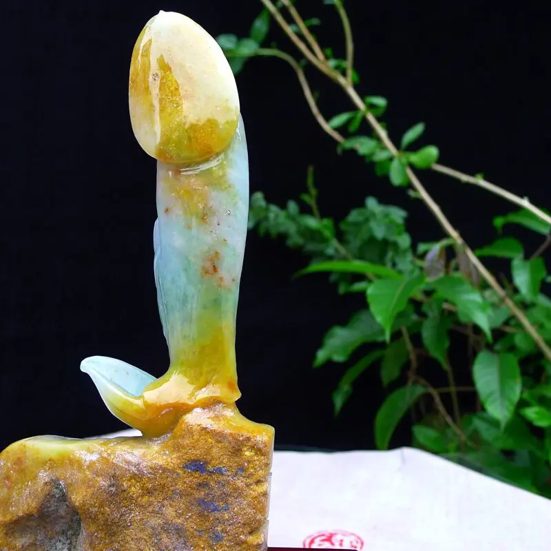 【(见性成佛)翡翠俏皮精雕黄加绿达摩大师 悟道精品摆件 达摩底下背面为原石皮。裸石尺寸195*85*21mm /30*73.8*20.3mm 玉石重0.49公斤】图10