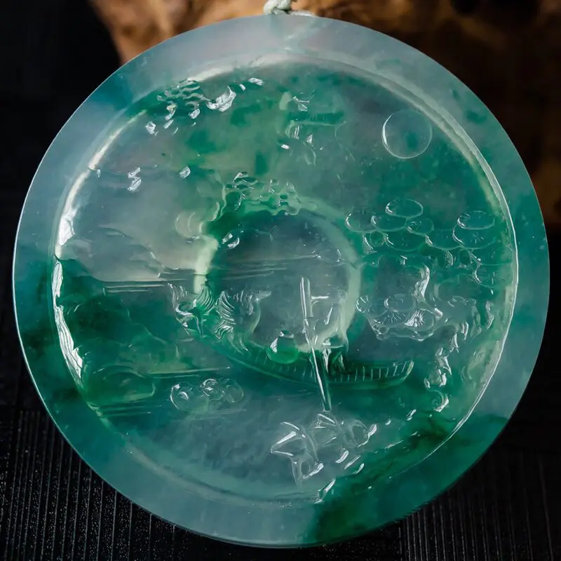【宋雄先大师作品,老坑冰种飘花枫桥夜泊,种老水足,玉质细腻,胶感强烈,刚性起光,大师精雕之作,巧妙构思,画面感古韵横生而又简繁有致,如诗如画,收藏佳品,尺寸54.4*6.2】图2