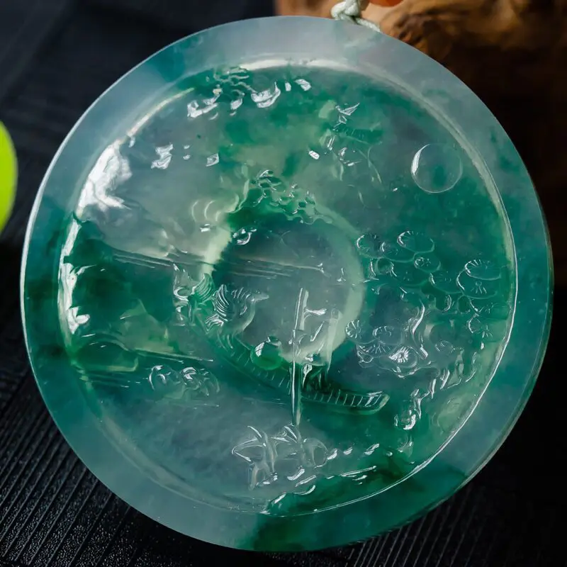 【宋雄先大师作品,老坑冰种飘花枫桥夜泊,种老水足,玉质细腻,胶感强烈,刚性起光,大师精雕之作,巧妙构思,画面感古韵横生而又简繁有致,如诗如画,收藏佳品,尺寸54.4*6.2】图3