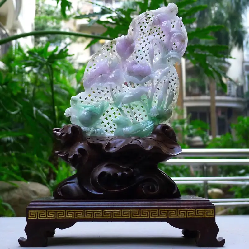 【翡翠A货老坑缕空水润淡春带彩成双成对和和美美,百年好合荷花摆件 裸石尺寸:135/120/20 连底坐:285/180/85mm】图1