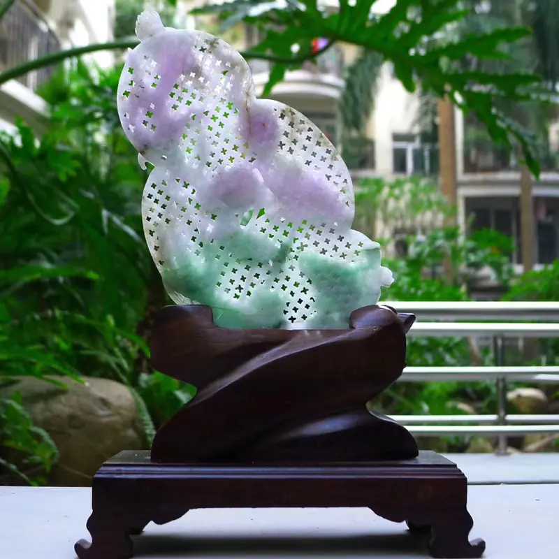 【翡翠A货老坑缕空水润淡春带彩成双成对和和美美,百年好合荷花摆件 裸石尺寸:135/120/20 连底坐:285/180/85mm】图7