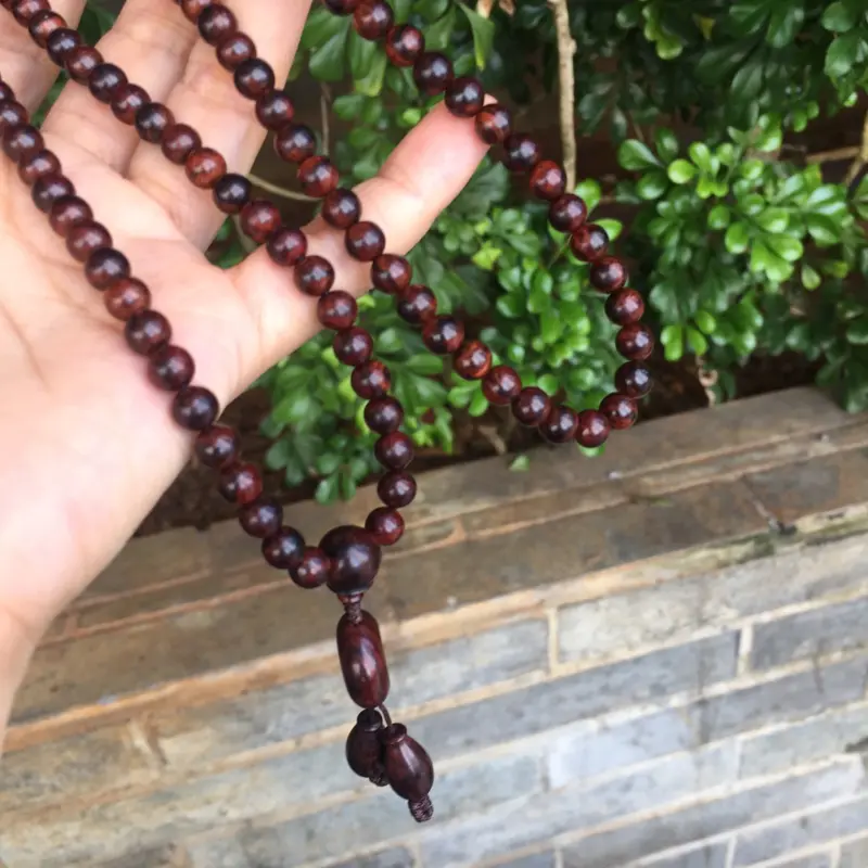 【海南黄花梨老油梨0.6/108颗精美小念珠,材质细腻光滑,颗颗精挑细选,十多年的纯手工艺,做工完美。克重30g,】图8