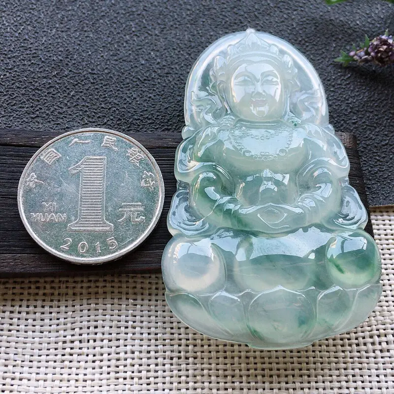 【精品翡翠观音吊坠,雕工精美,玉质莹润,尺寸:玉:60.9*37.1*5MM,总质量:17.8g】图7