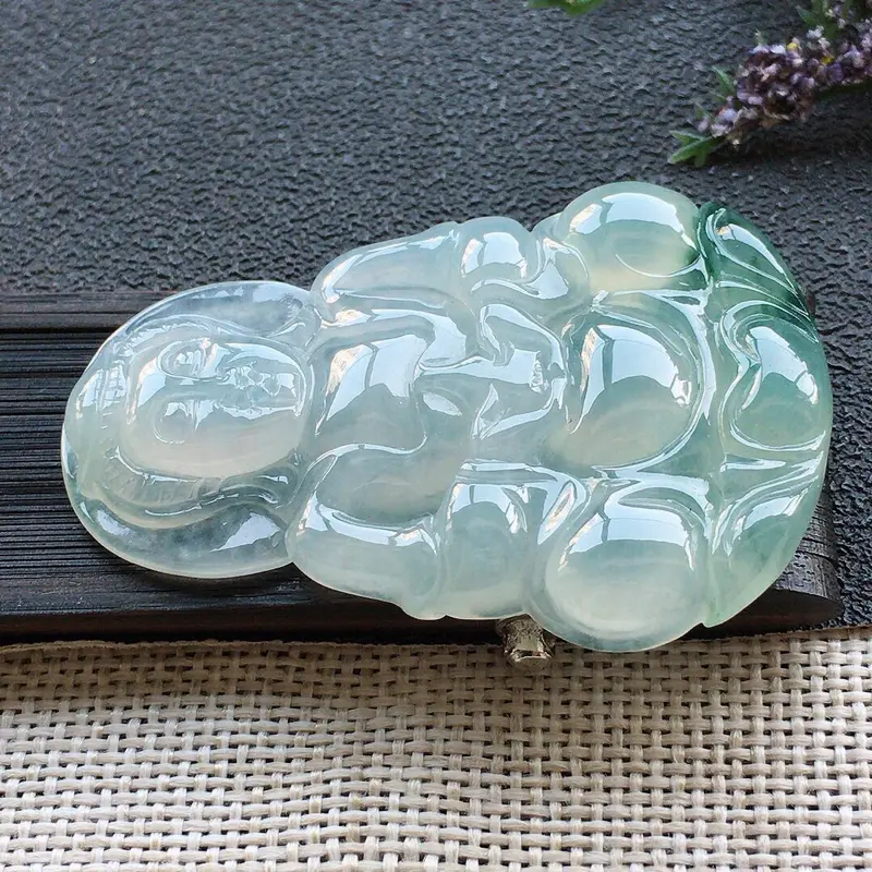 【精品翡翠观音吊坠,雕工精美,玉质莹润,尺寸:玉:57.7*34.5*6.1MM,总质量:17.5g】图7