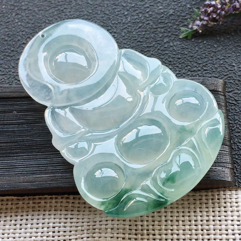 【精品翡翠观音吊坠,雕工精美,玉质莹润,尺寸:玉:57.7*34.5*6.1MM,总质量:17.5g】图5