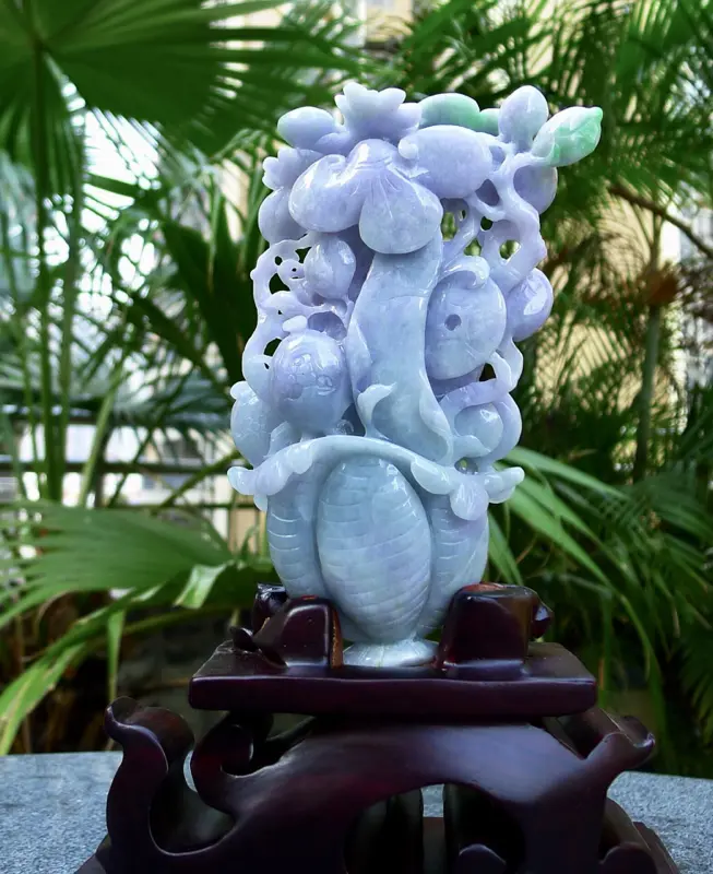 【精美花篮摆件 缅甸天然翡翠A货 精美 紫罗兰 喜上眉梢 花开富贵 多子多福 好事连连 花蓝摆件 雕刻精美线条流畅 种水好 搭配精美高档檀木底座 尺寸260.180.60裸石尺寸150.90.30裸石重量1.06斤 赞 送礼收藏佳品】图5