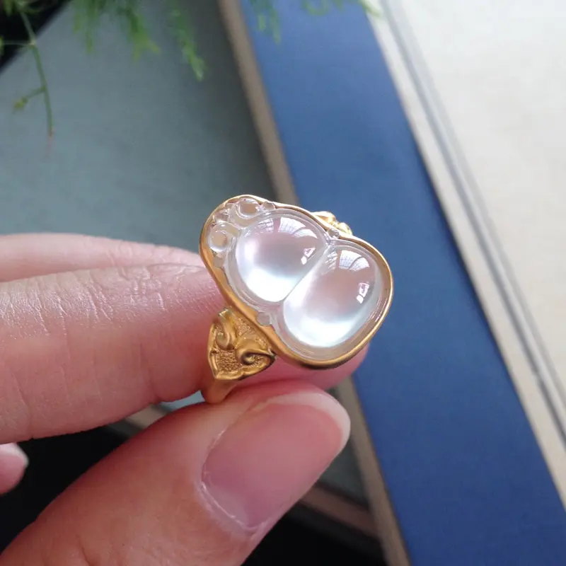 【玻璃种葫芦女款戒指,光感强烈,冰纯种老,上手美艳,尺寸:15.5-11-5/17-12.6-75mm,指圈13.5可戴###】图6