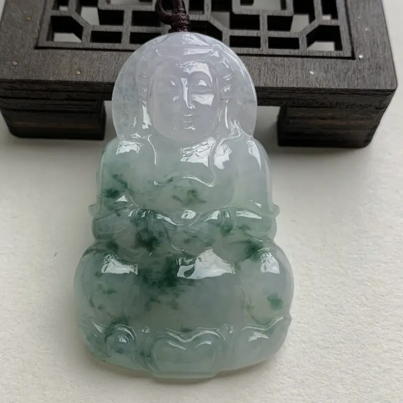 【A货翡翠 老种飘花观音挂件 尺寸59.7*37*6.1mm 水头好,玉质细腻,飘花灵动】图3