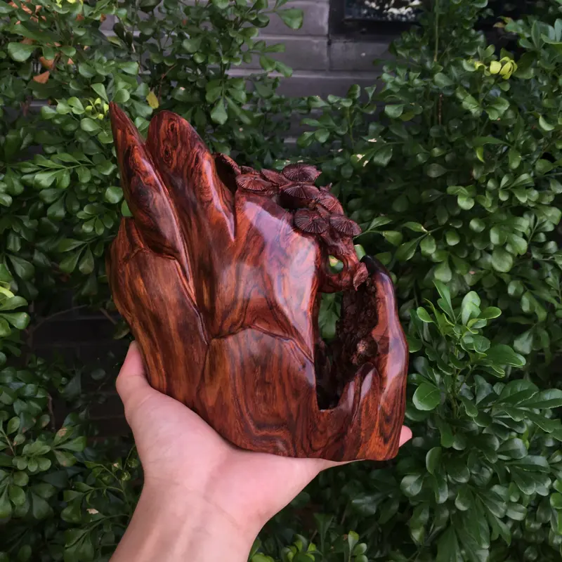 【海南黄花梨精品油梨摆件(松趣仙鹤),雕工精赞,名师精雕,瘤疤纹理,纹理清晰,荧光十足,高油高密,色泽均匀,送礼摆件收藏品,长:200mm,宽:100mm,高:170mm,克重:898克,值得推荐】图3
