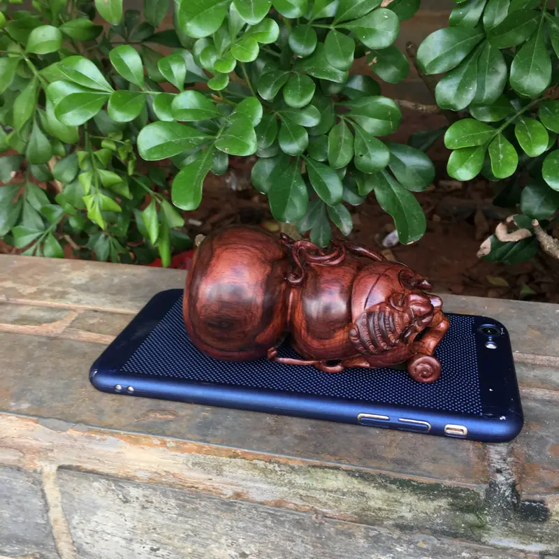 【海南黄花梨精品紫红油梨手把件/摆件(福禄寿葫芦),镂空精雕,名师精雕,山水纹理,底色干净,色泽均匀,把玩收藏品,高:97mm,52.6mm,克重:108克,值得推荐。】图9