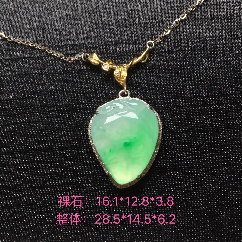 【飘绿寿桃锁骨链吊坠,18k金伴钻,种水一流,佩戴精美,性价比高###】图9