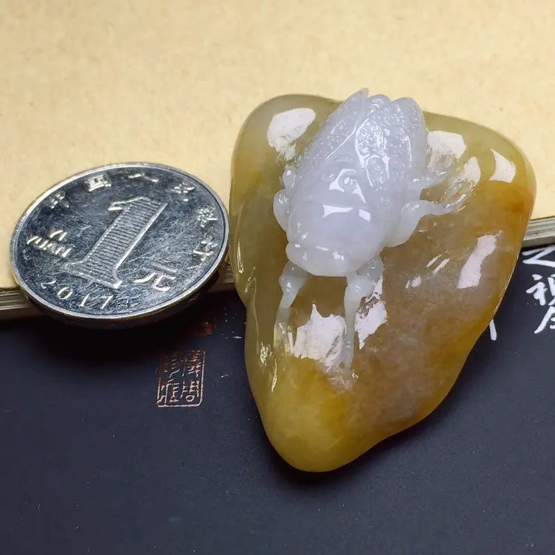 【细糯黄翡手玩件,料子细腻光滑,色泽浓郁均匀,清新迷人,可摆茶桌】图7