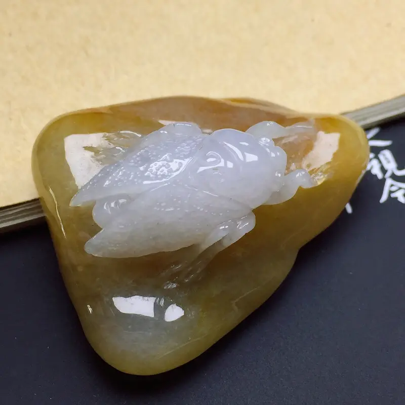 【细糯黄翡手玩件,料子细腻光滑,色泽浓郁均匀,清新迷人,可摆茶桌】图2